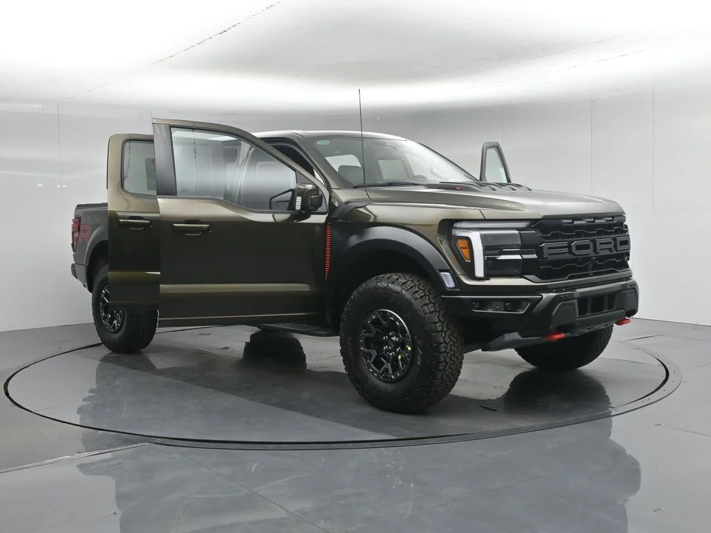 New 2026 Shelter Green Ford Raptor image 35