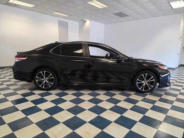 Used 2020 Black Toyota SE image 9