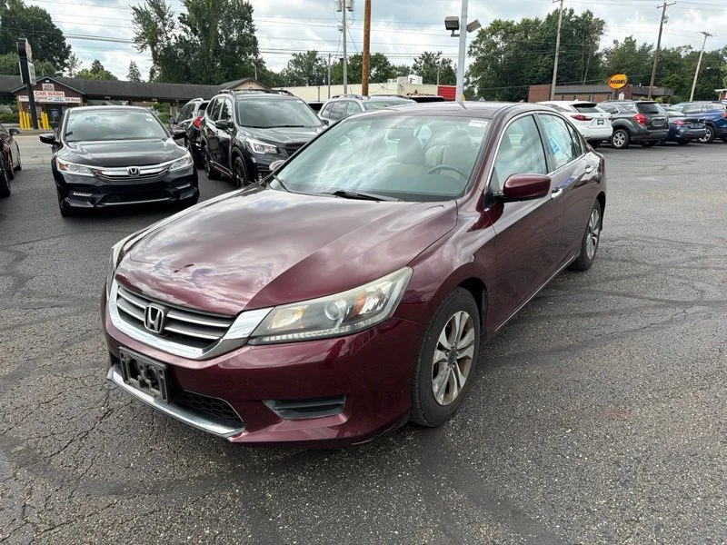Used 2013 Red Honda LX image 3