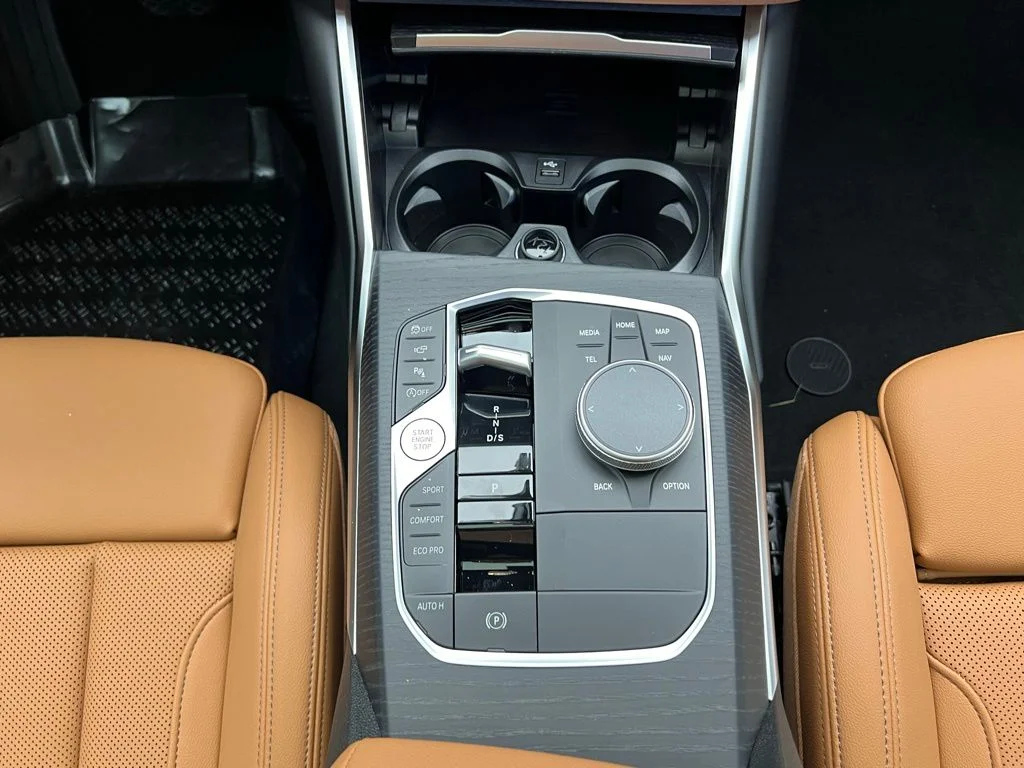 2026 BMW 3 Series 330i - Photo 12