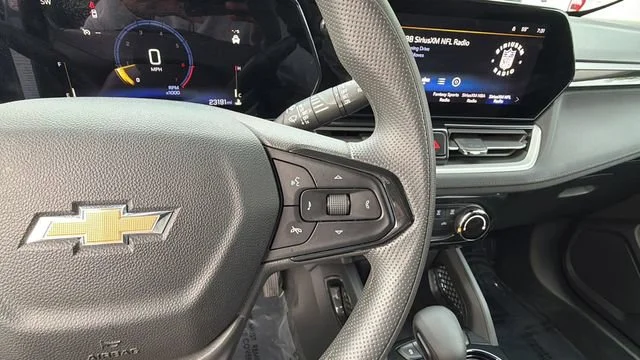 Used 2025 Sterling Gray Metallic Chevrolet LT image 23