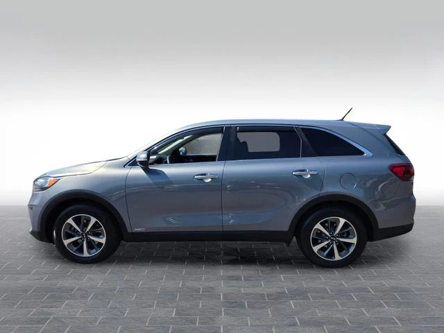 Used 2020 Silver Kia LX image 4