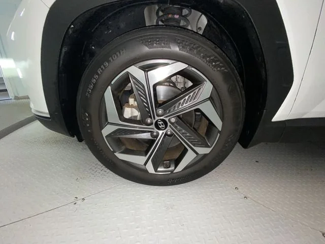 Used 2022 Gray Hyundai SEL image 10