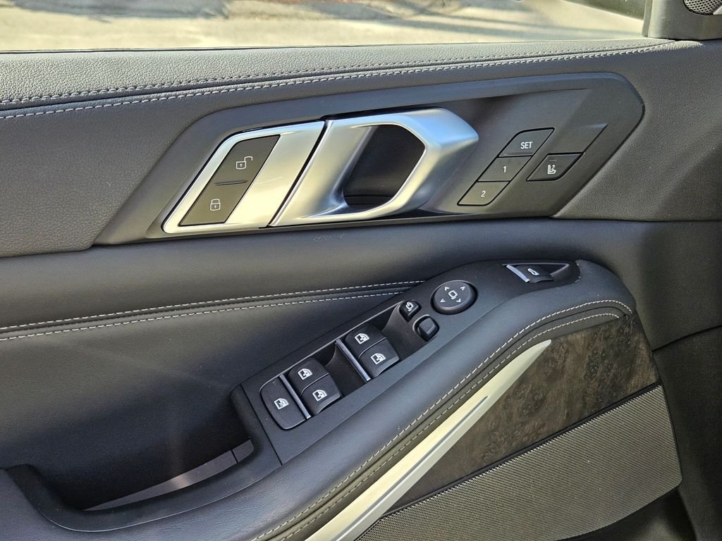 Used 2022 Dravit Grey Metallic BMW M50i image 36