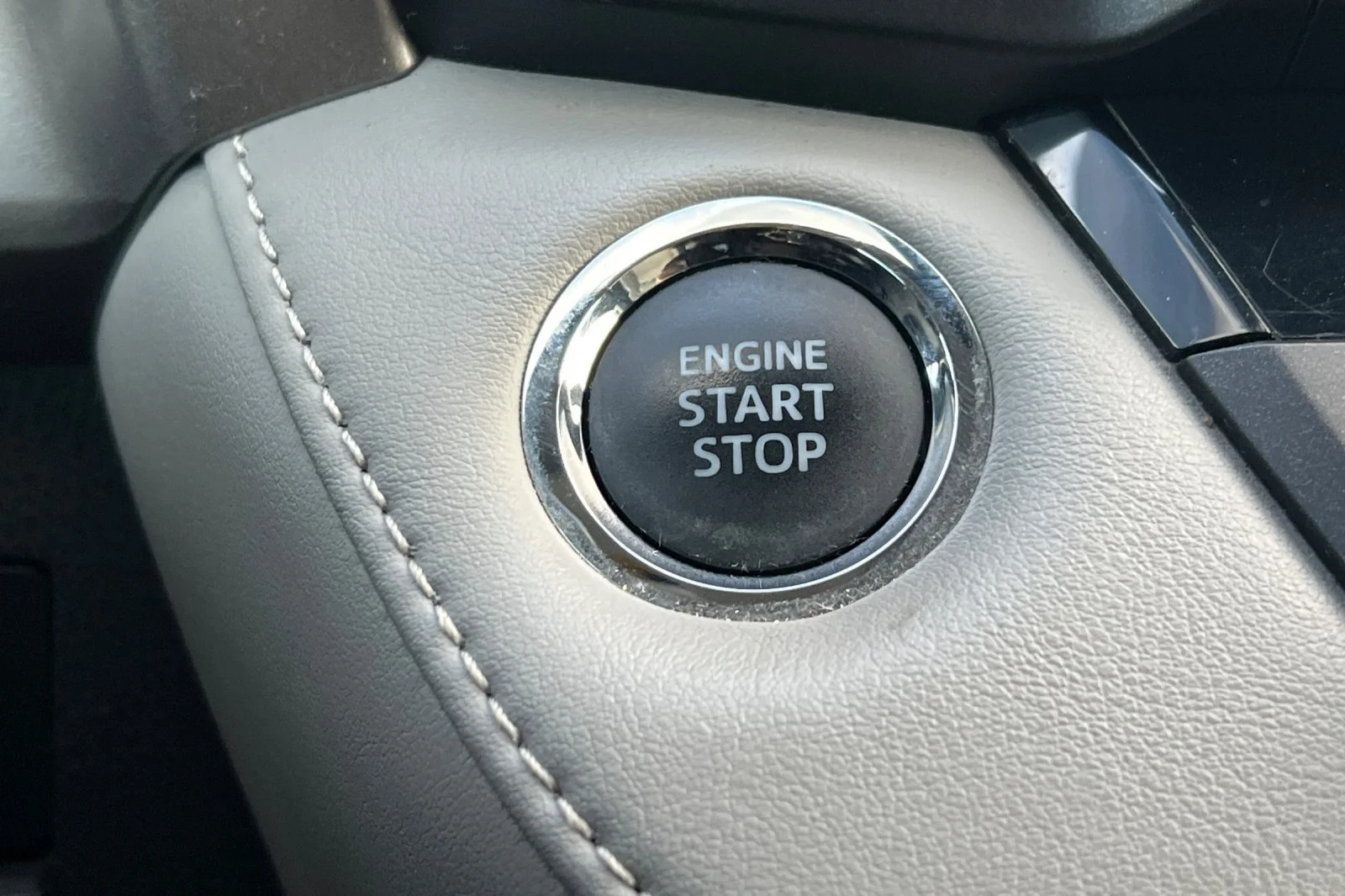 Used 2018 Silver Sky Metallic Toyota Limited image 23