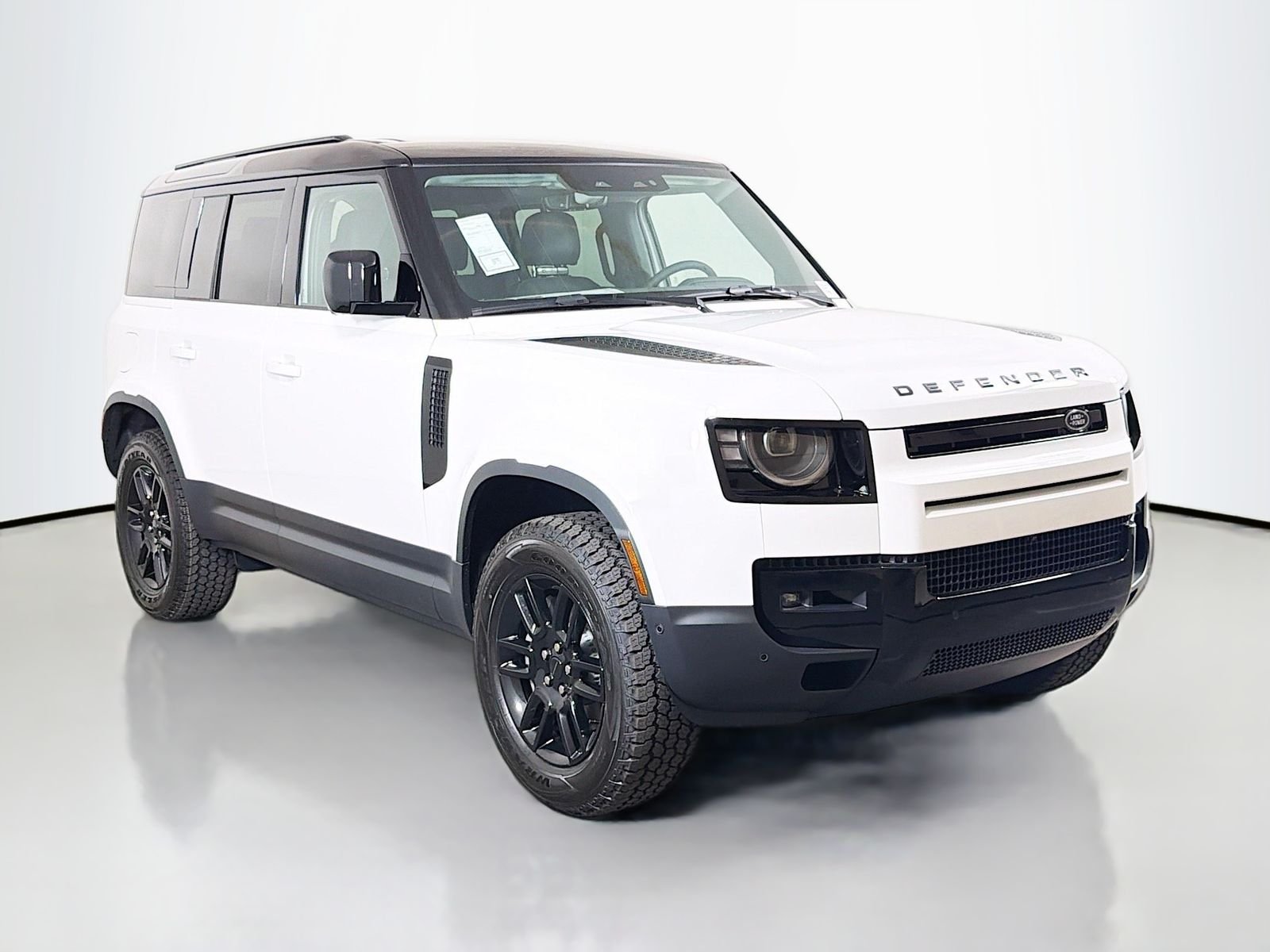 New 2026 Fuji White Land Rover S image 7