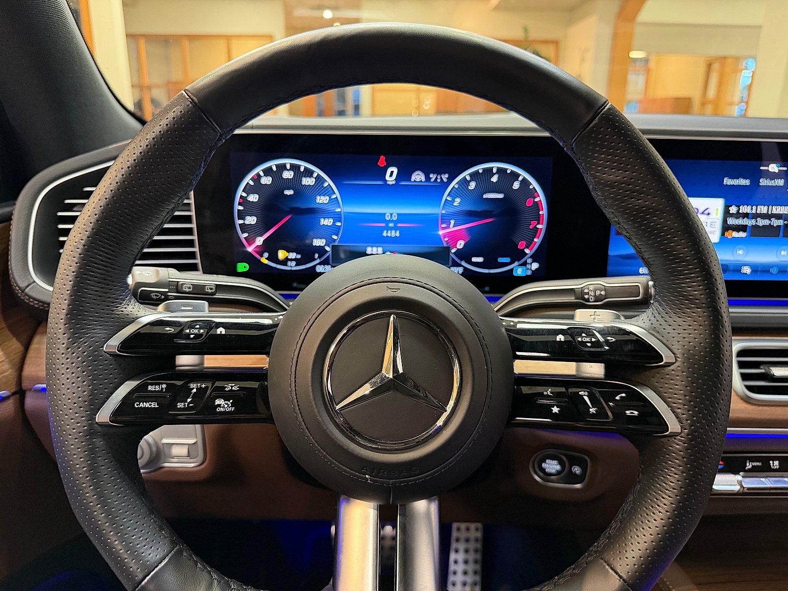 Used 2026 Obsidian Black Metallic Mercedes-Benz 4MATIC® image 22