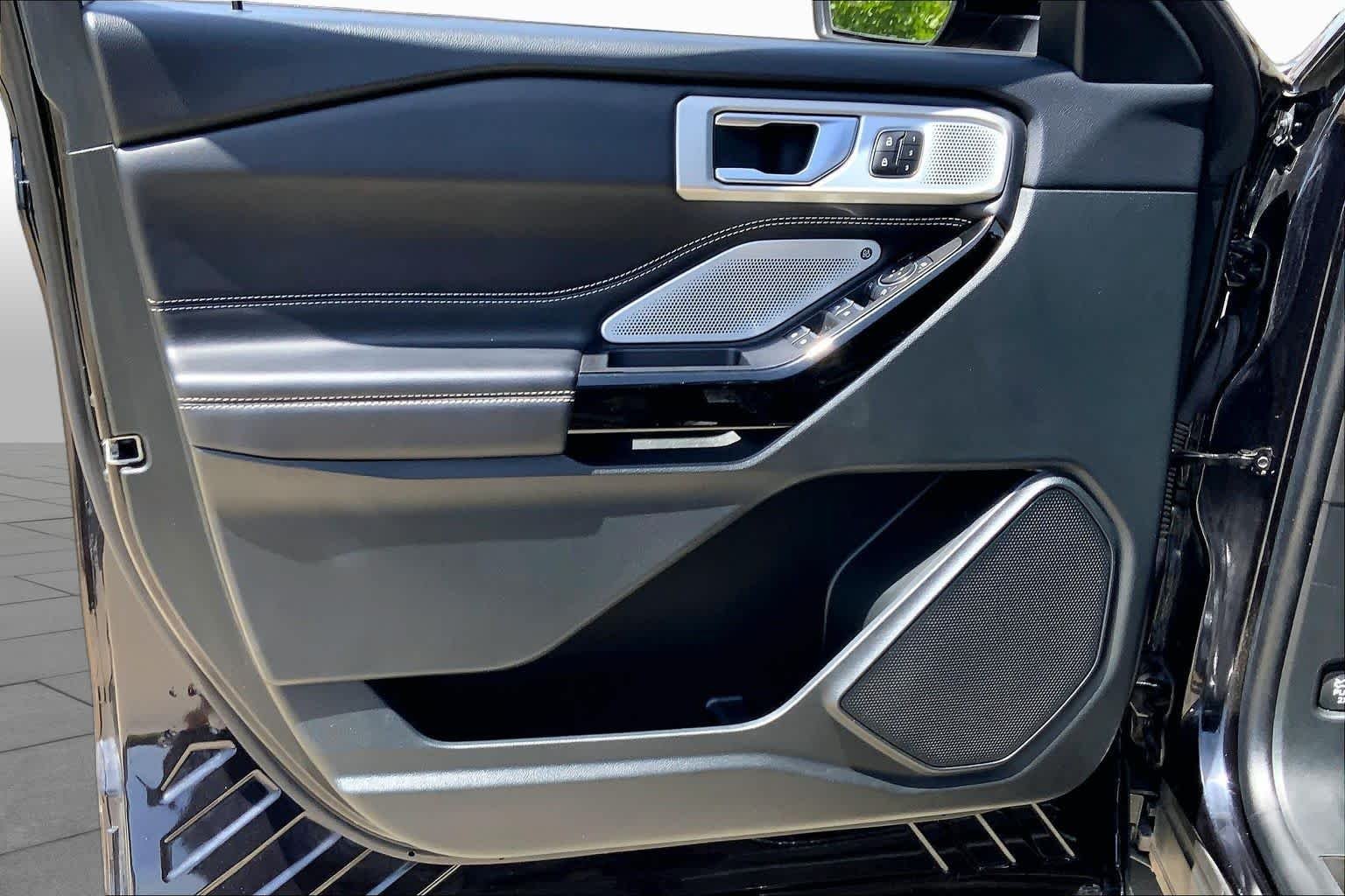 Used 2023 Agate Black Metallic Ford ST image 20