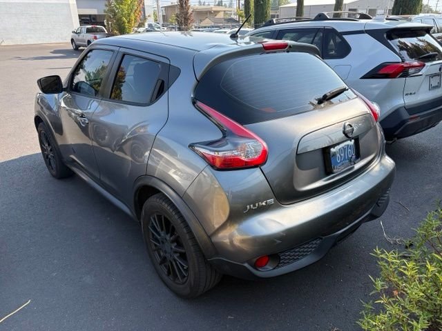 Used 2016 Gray Nissan S image 3