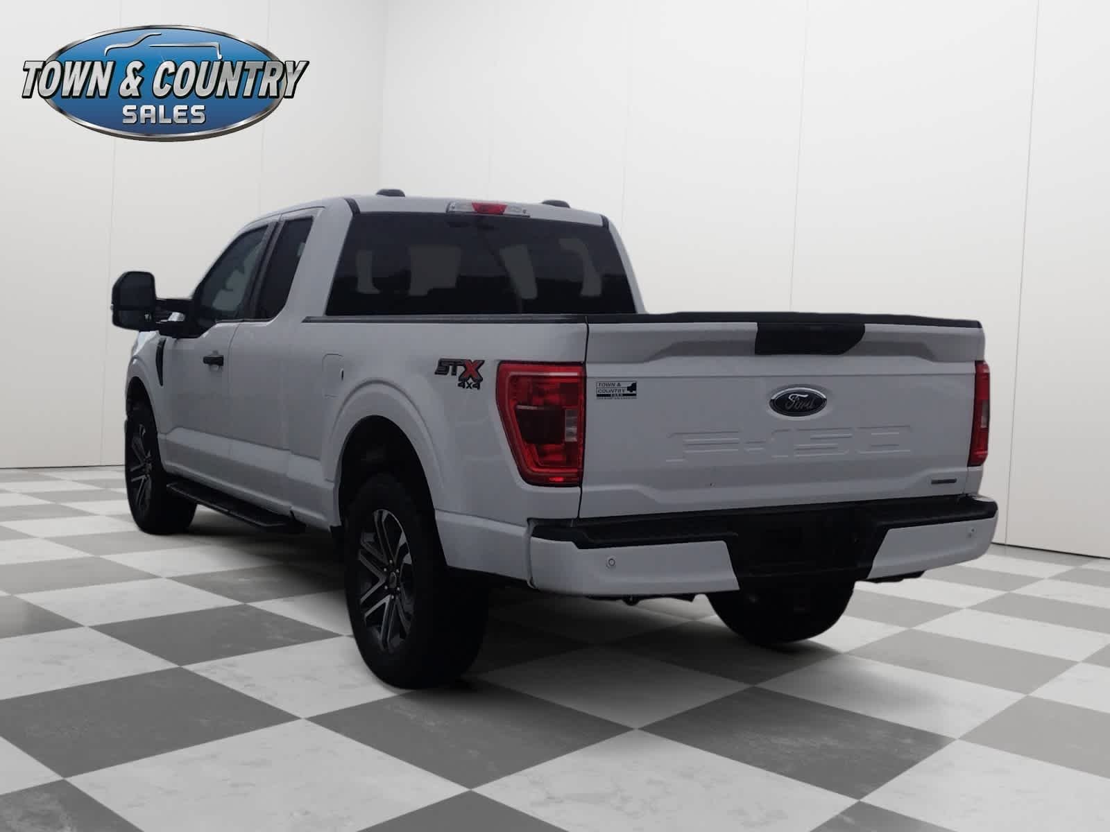 Used 2023 Oxford White Ford XL image 5