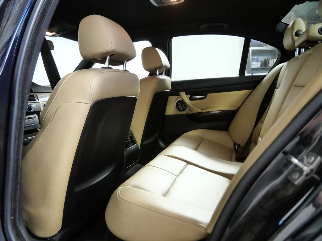 Used 2009 Black BMW Base image 13
