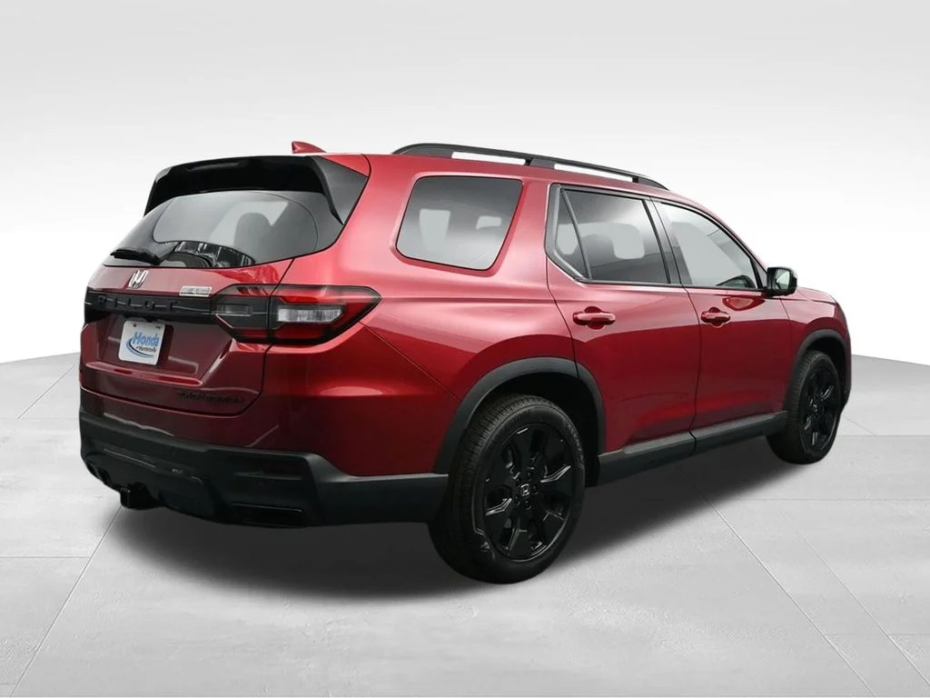 New 2026 Radiant Red Metallic II Honda Black Edition image 7