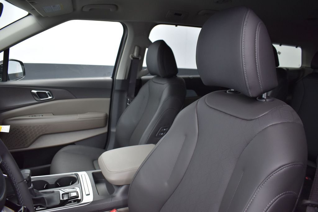 New 2026 Aurora Black Pearl Kia EX image 9