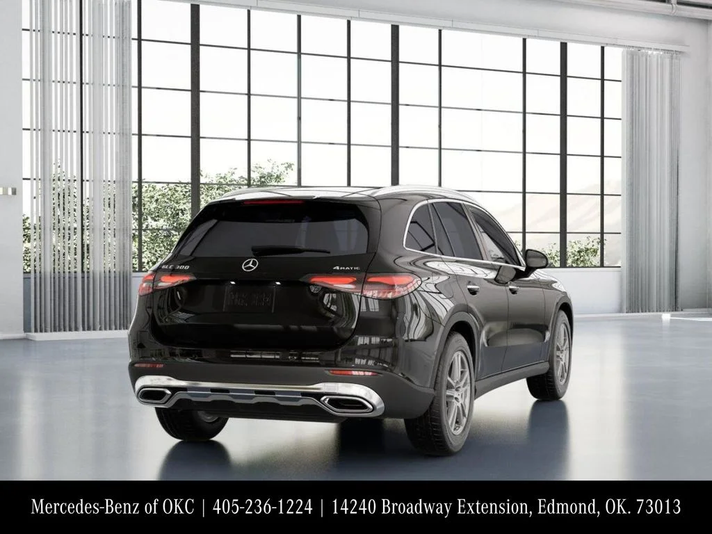 Used 2026 Black Mercedes-Benz GLC 300 image 23