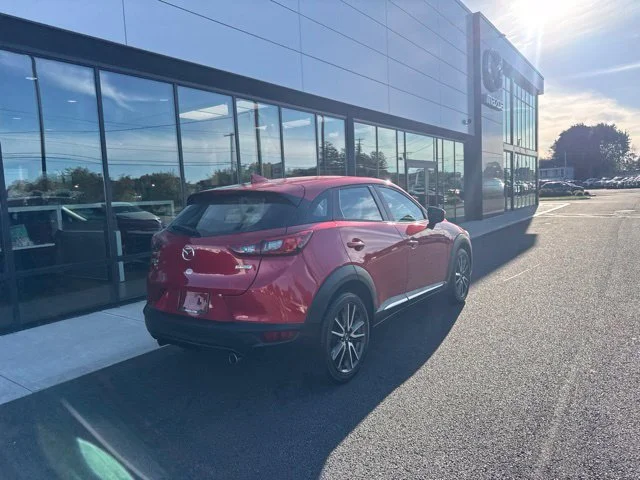 Used 2016 Red Mazda Grand Touring image 3