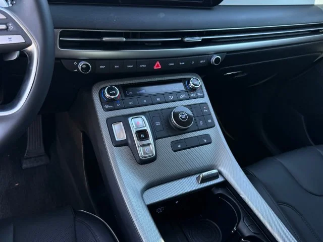 Used 2025 Graphite Hyundai XRT image 22