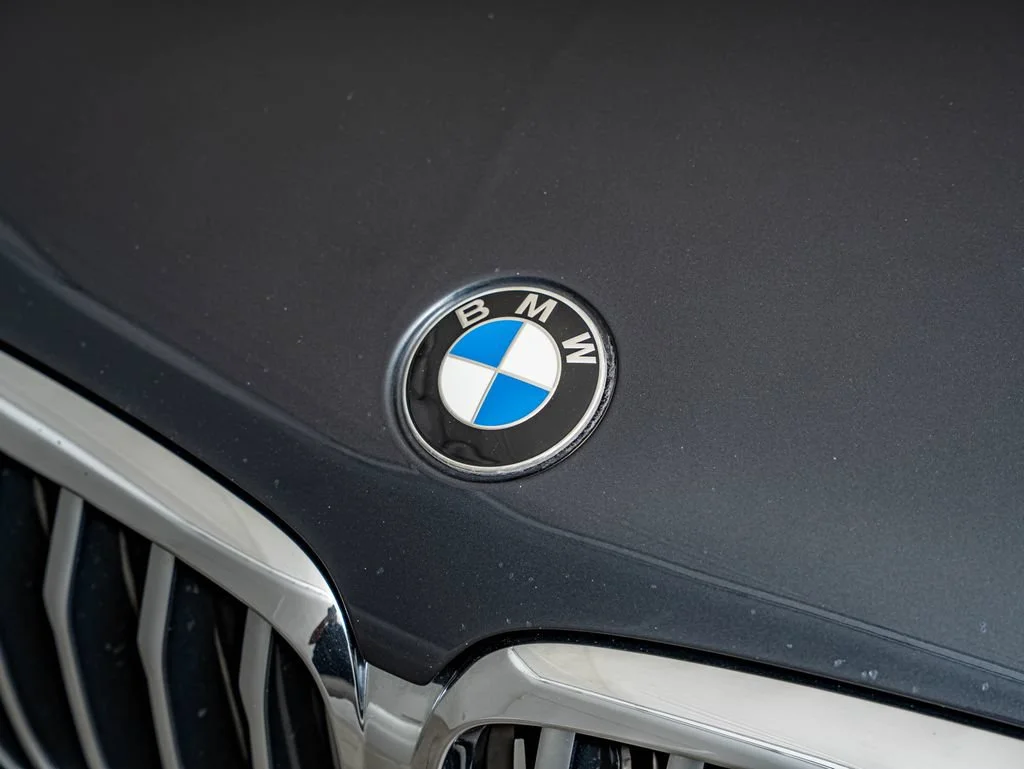 Used 2019 Arctic Gray Metallic BMW xDrive40i image 12