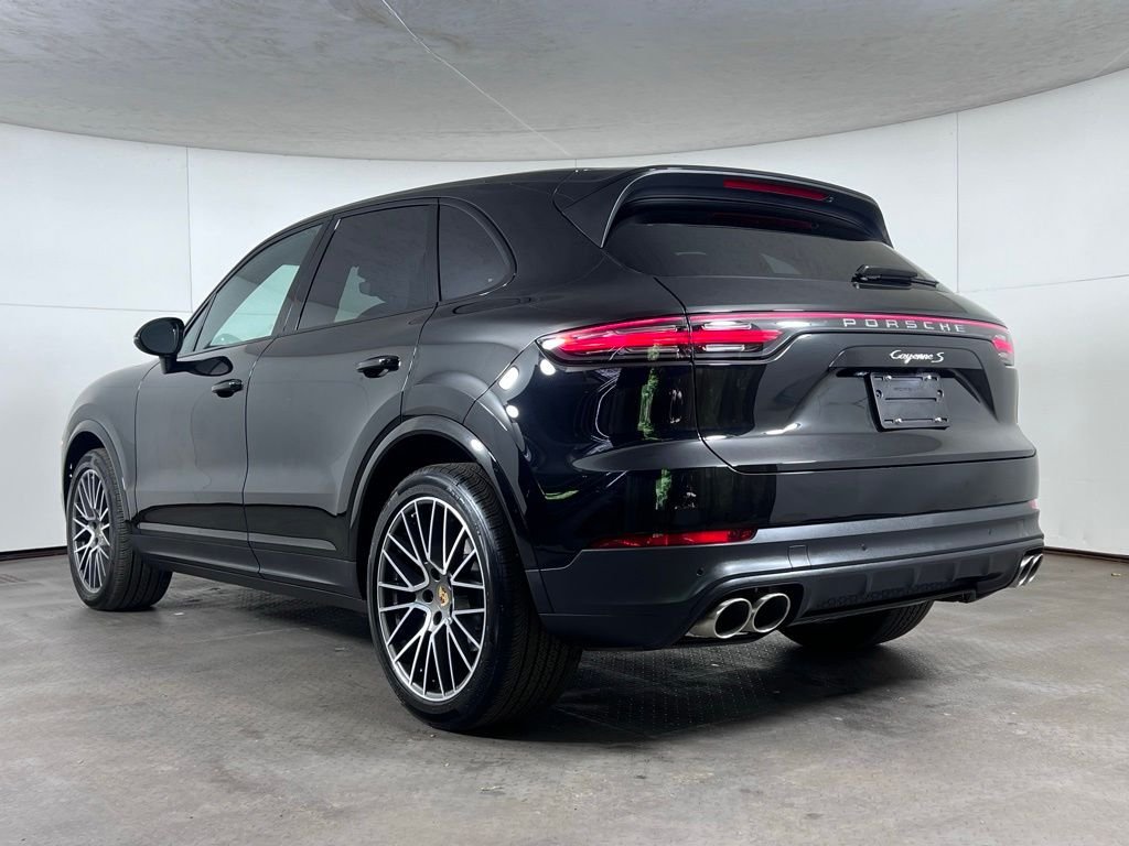 Certified Used 2023  Porsche S image 3