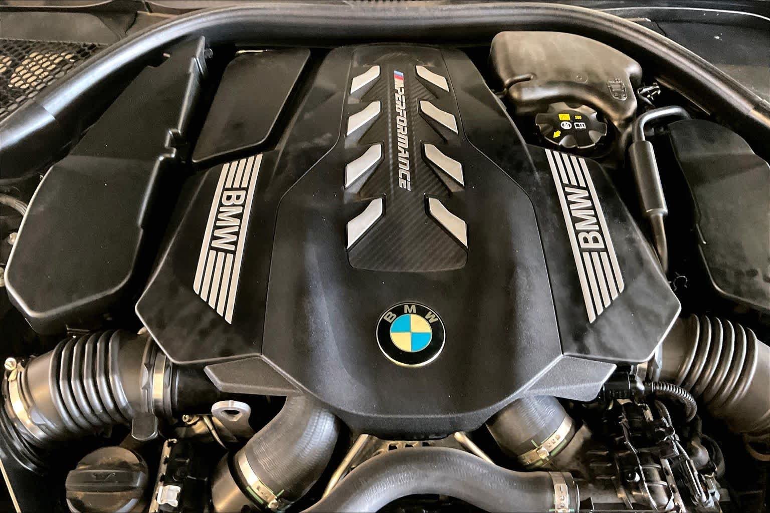 Used 2022 Carbon Black Metallic BMW M850i xDrive image 28