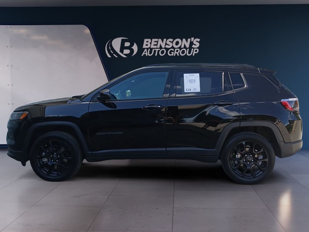 Used 2026 Black Jeep Latitude image 2
