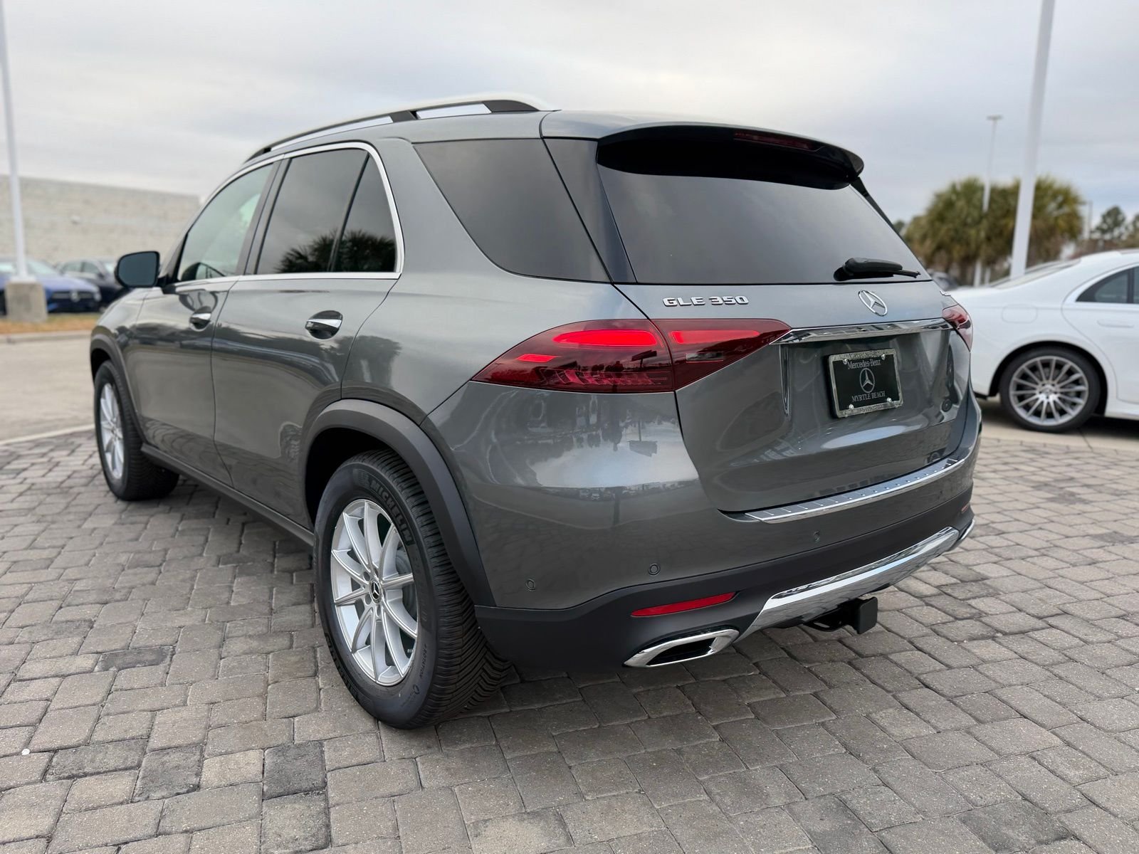 New 2026 Selenite Gray Metallic Mercedes-Benz GLE 350 image 11