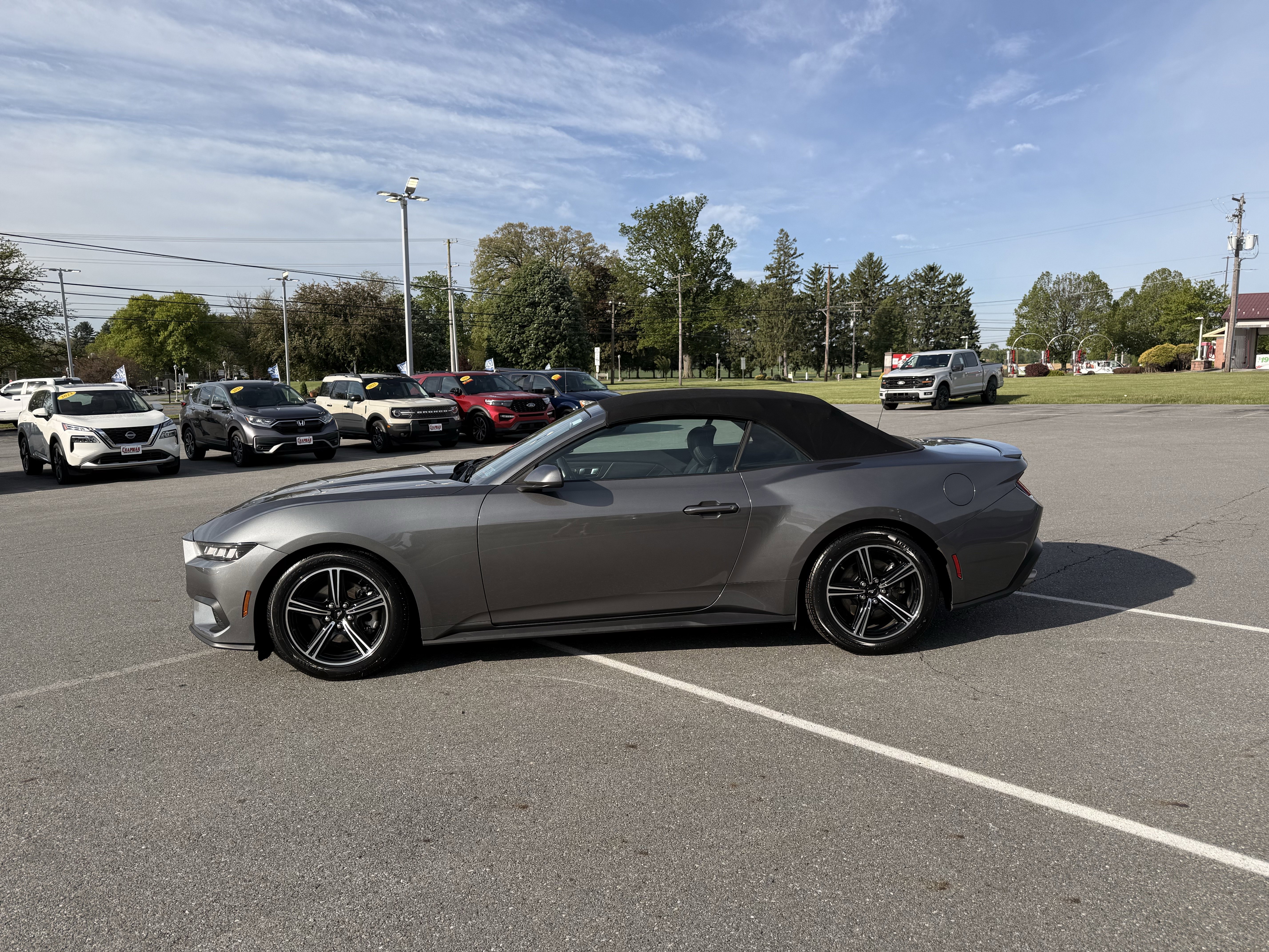 Used 2025 Gray Metallic Ford EcoBoost Premium image 4