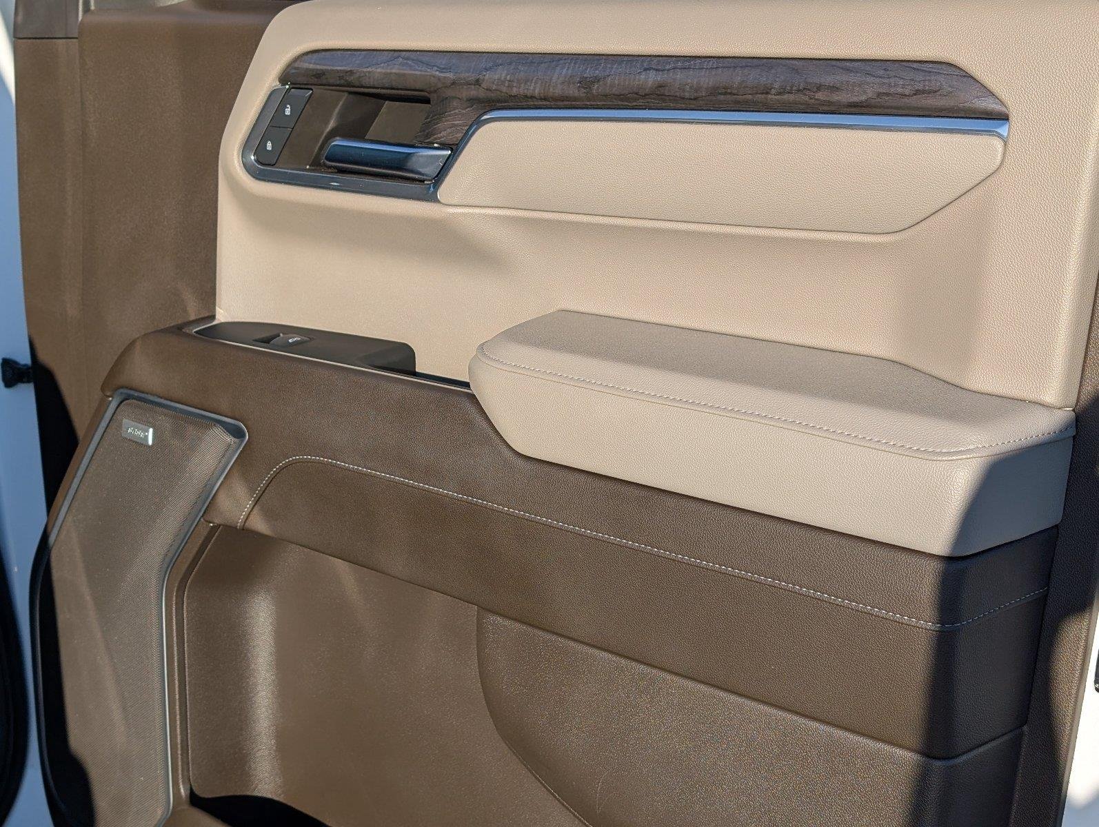 Used 2024 Iridescent Pearl Tricoat Chevrolet LTZ image 40