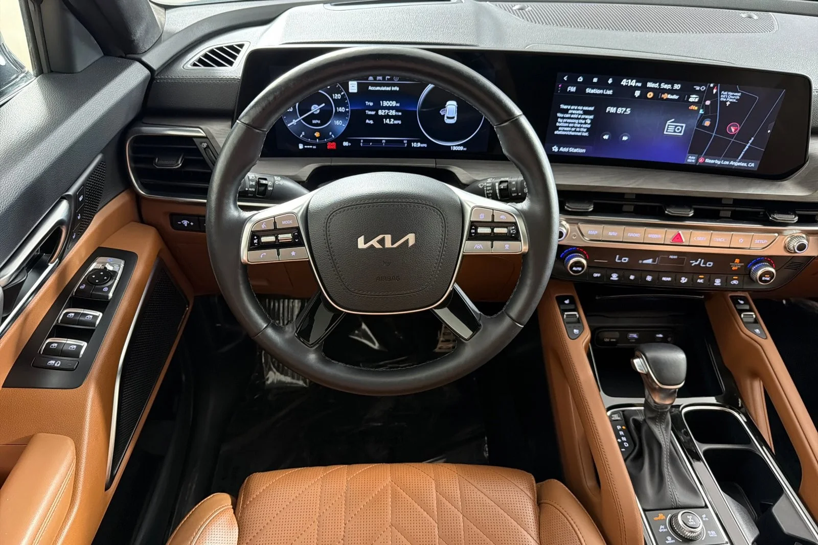 Used 2024 WOLF GRAY Kia SX AWD image 13