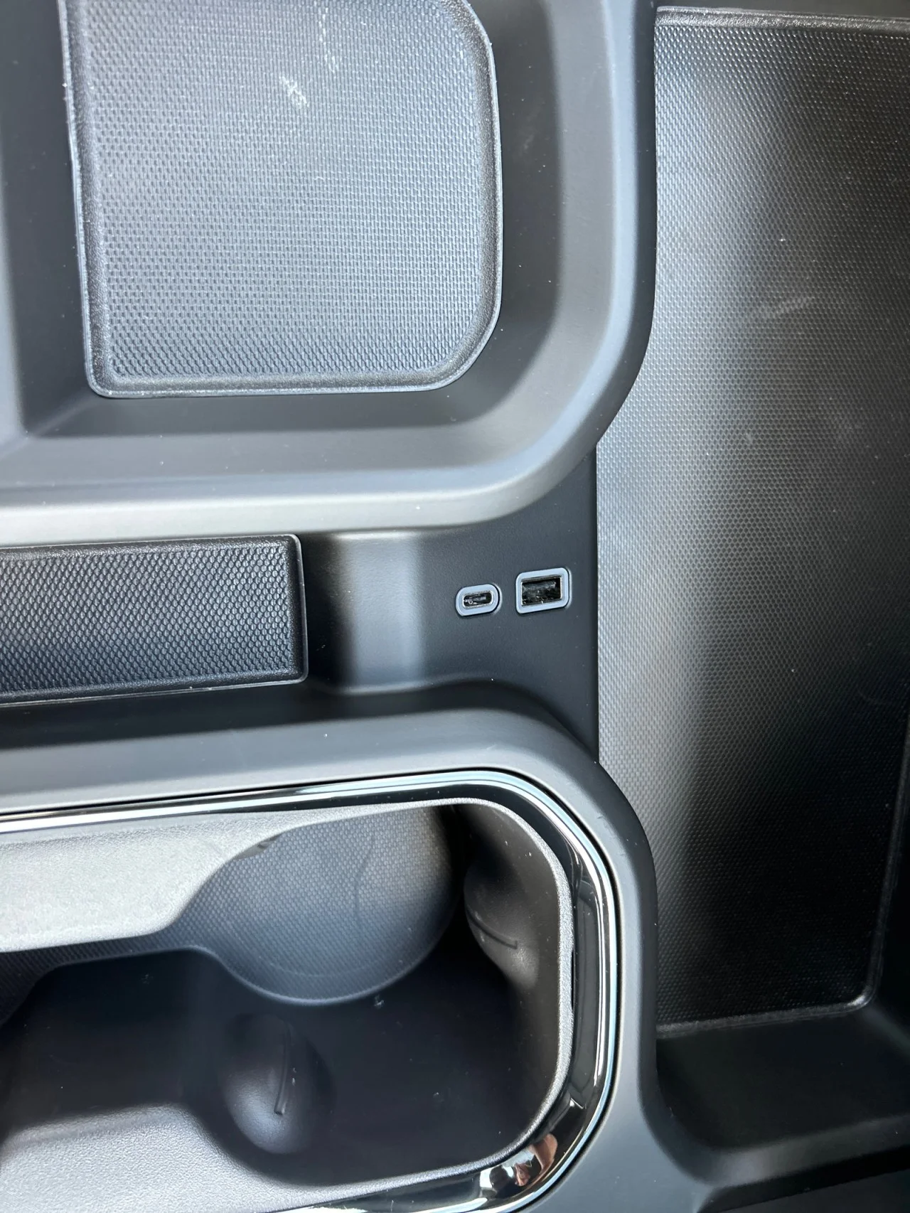 New 2026 Sterling Metallic GMC AT4X image 15