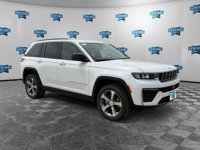 New 2026 Bright White Clear-Coat Exterior Paint Jeep Limited image 7