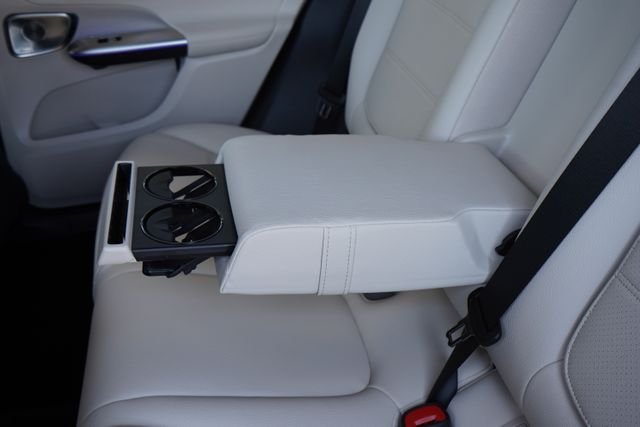 New 2026 MANUFAKTUR Alpine Grey Mercedes-Benz GLC 300 image 29