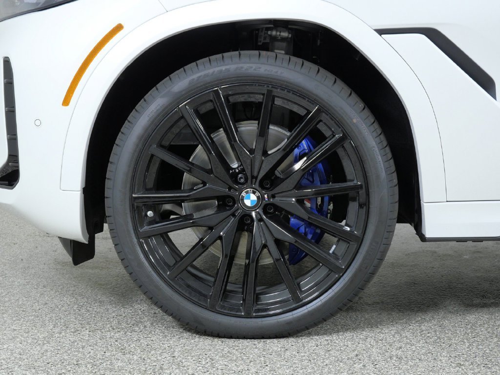 New 2027 Mineral White Metallic BMW xDrive40i image 16