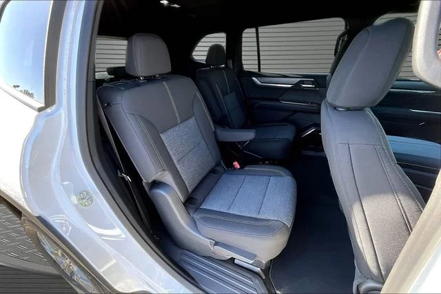 New 2026 Summit White GMC Elevation image 10
