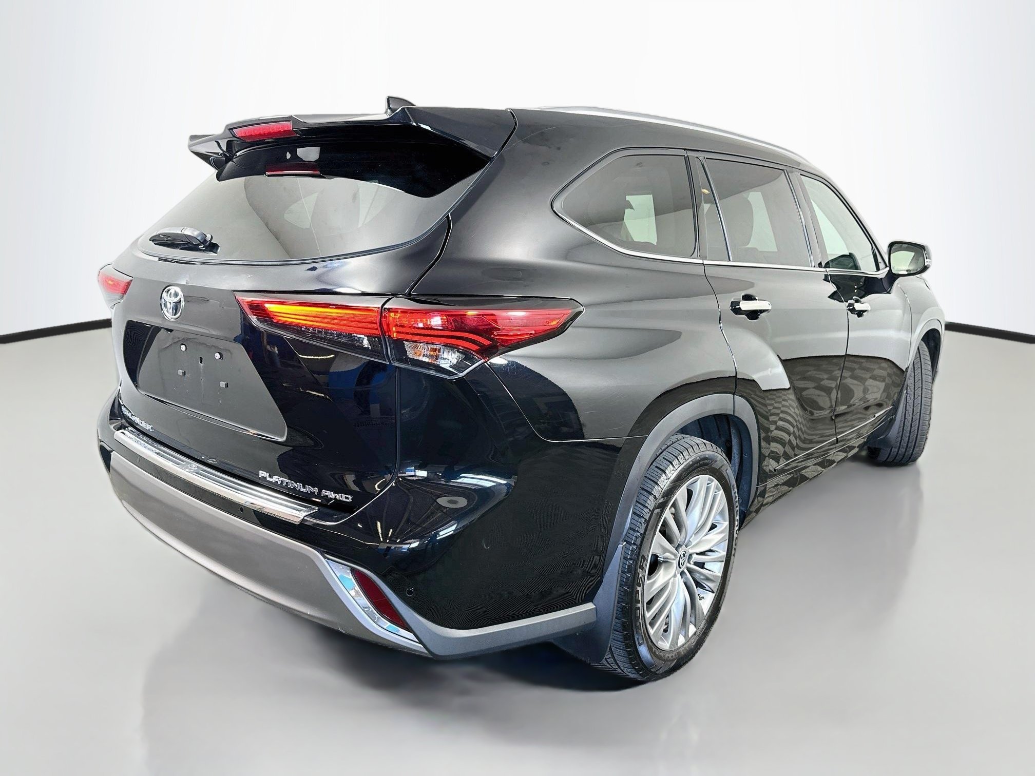 Used 2022 Midnight Black Metallic Toyota Platinum image 7