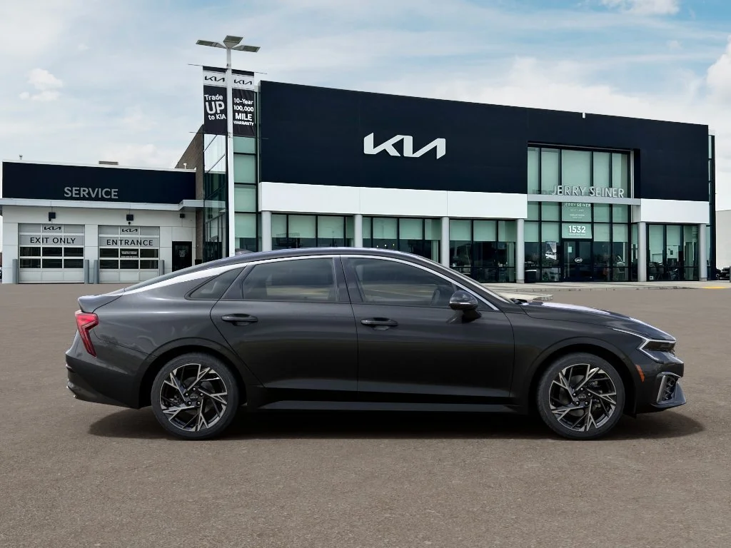 New 2027 Interstellar Gray Kia GT-Line image 7