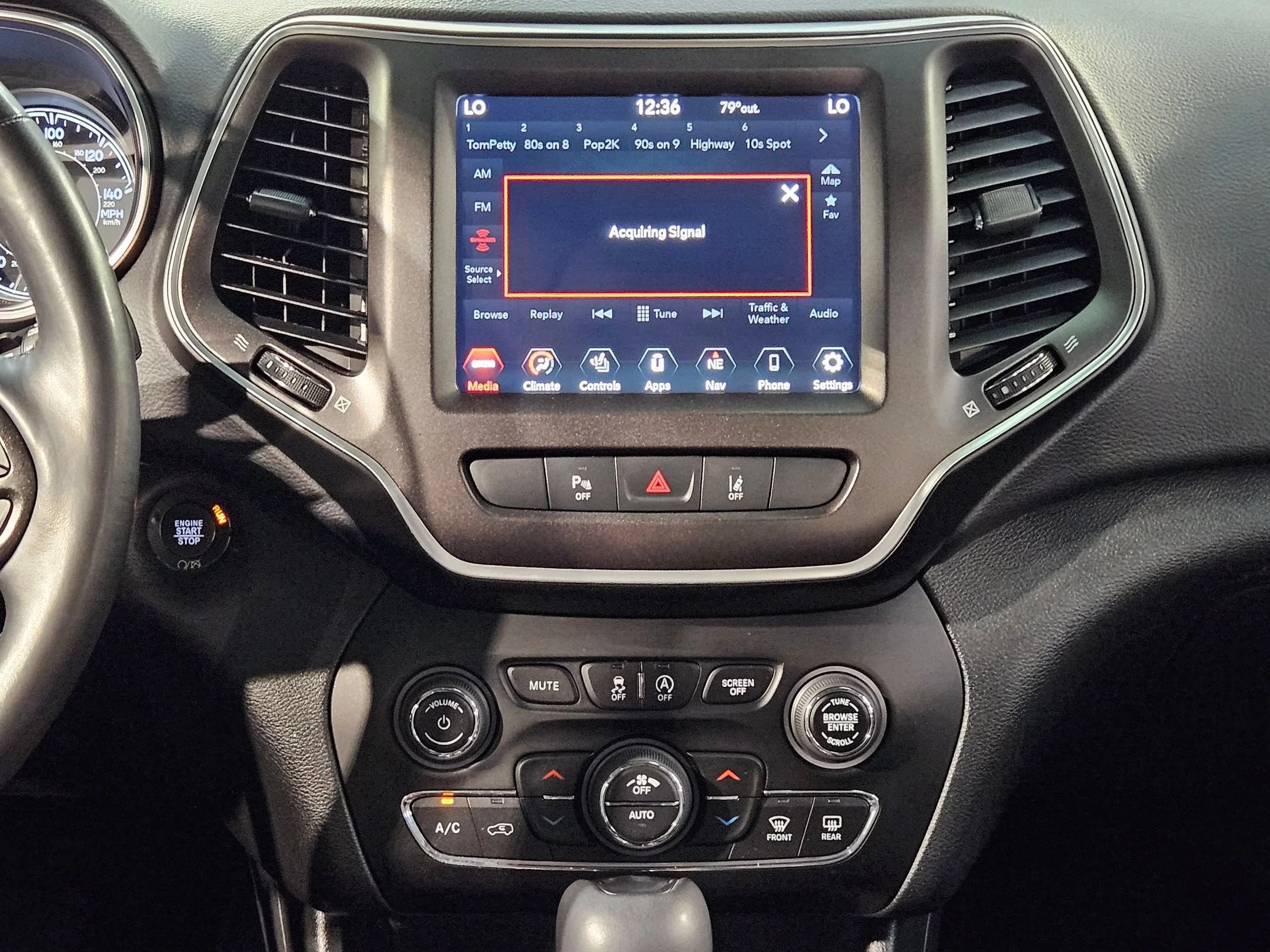 Used 2021 Bright White Clearcoat Jeep Trailhawk image 16