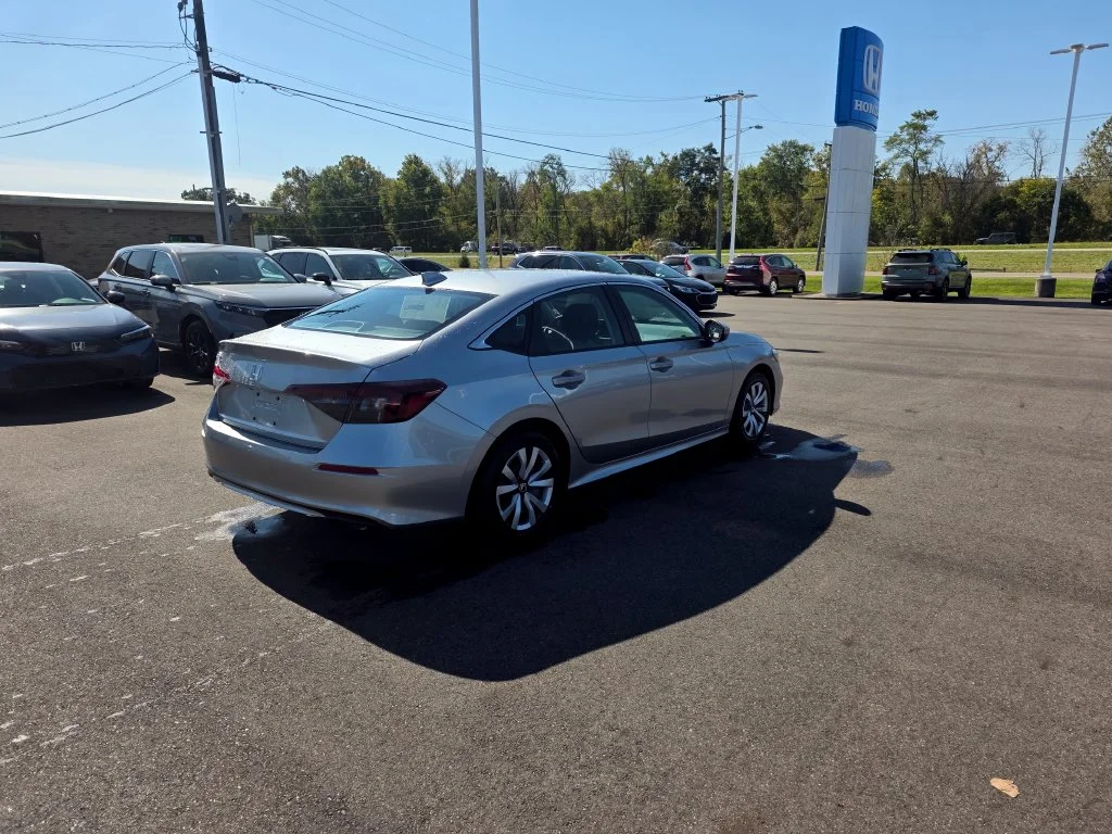 New 2026 Solar Silver Metallic Honda LX image 3