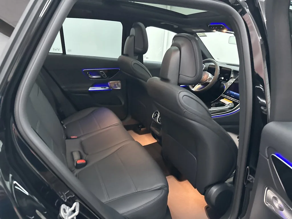 Used 2026 Black Mercedes-Benz GLC 300 image 24