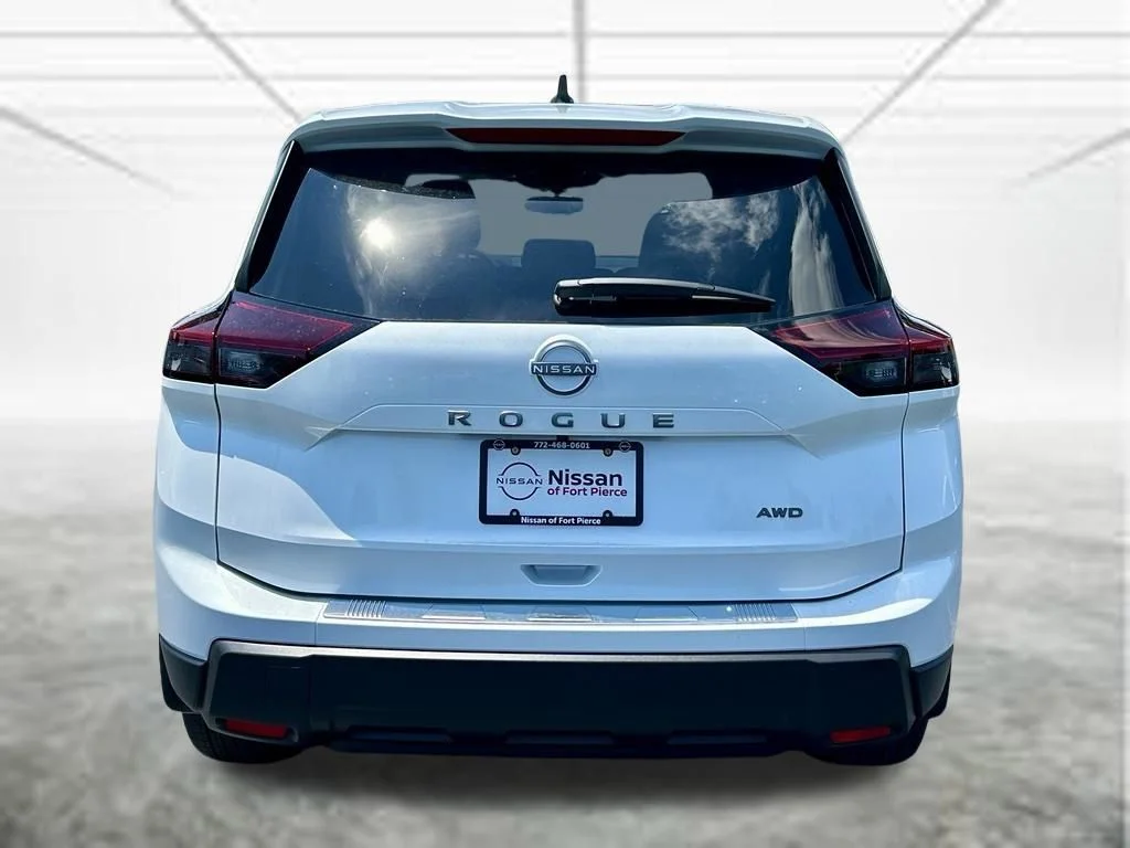 New 2026 Everest White Pearl TriCoat Nissan SV image 7
