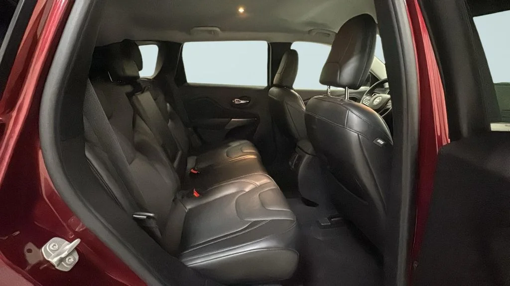 Used 2020 Red Jeep Limited image 13