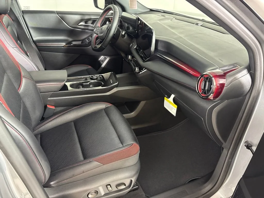 2027 Chevrolet Equinox RS - Photo 18