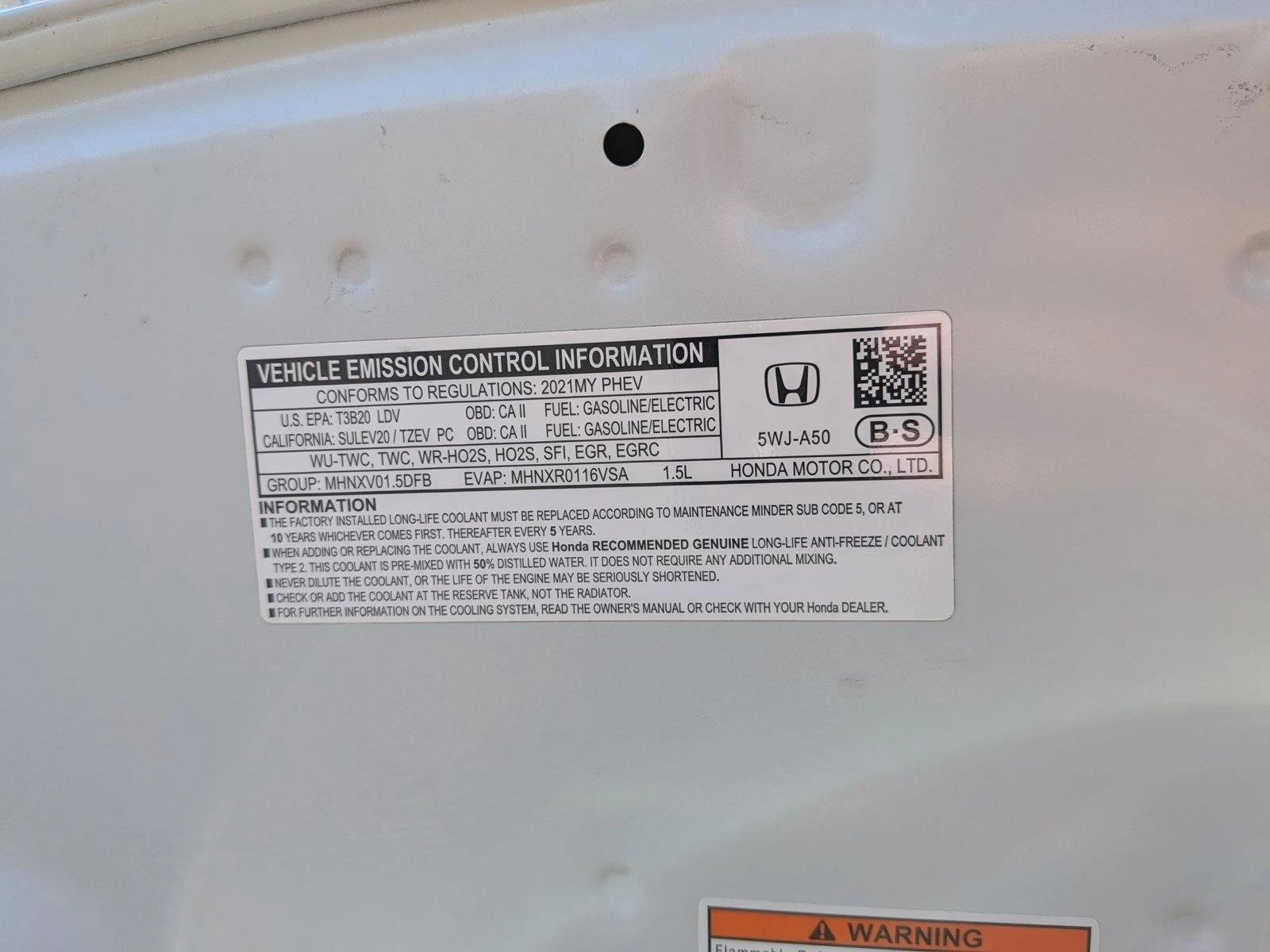 Used 2021 White Honda  image 23
