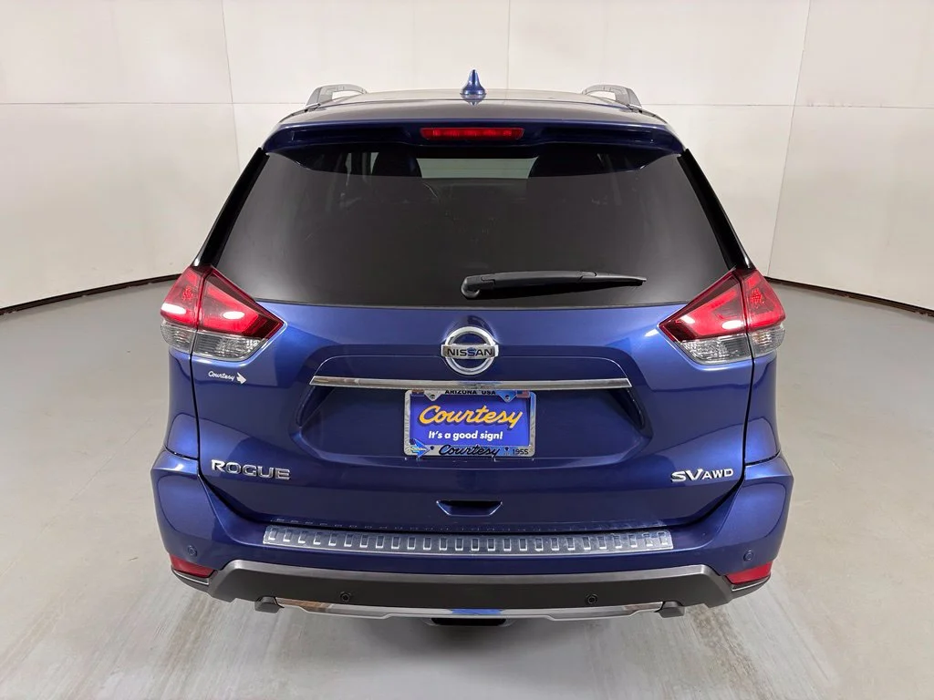 Used 2019 Blue Nissan SV image 7