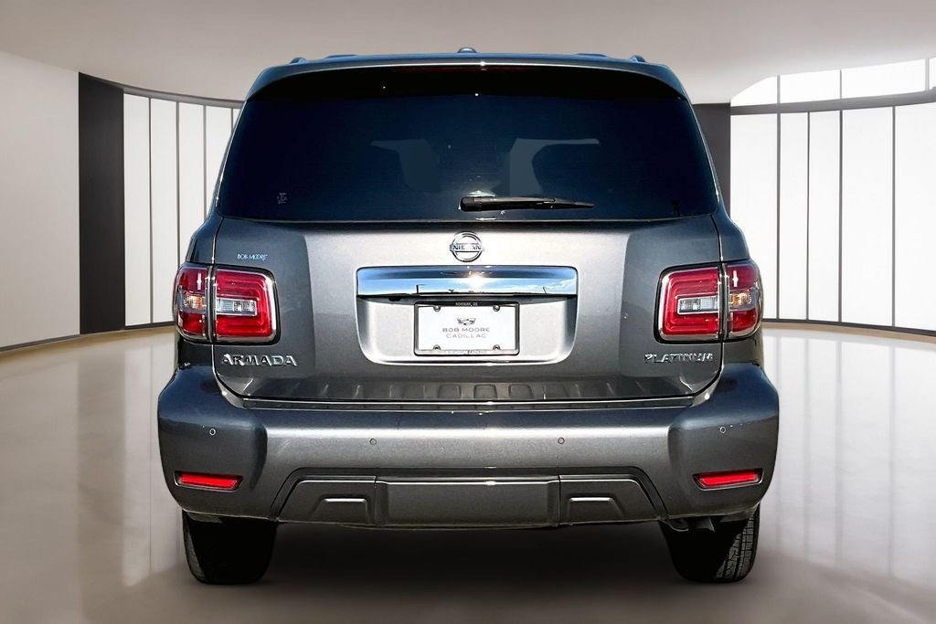 Used 2020 Gray Nissan Platinum image 4