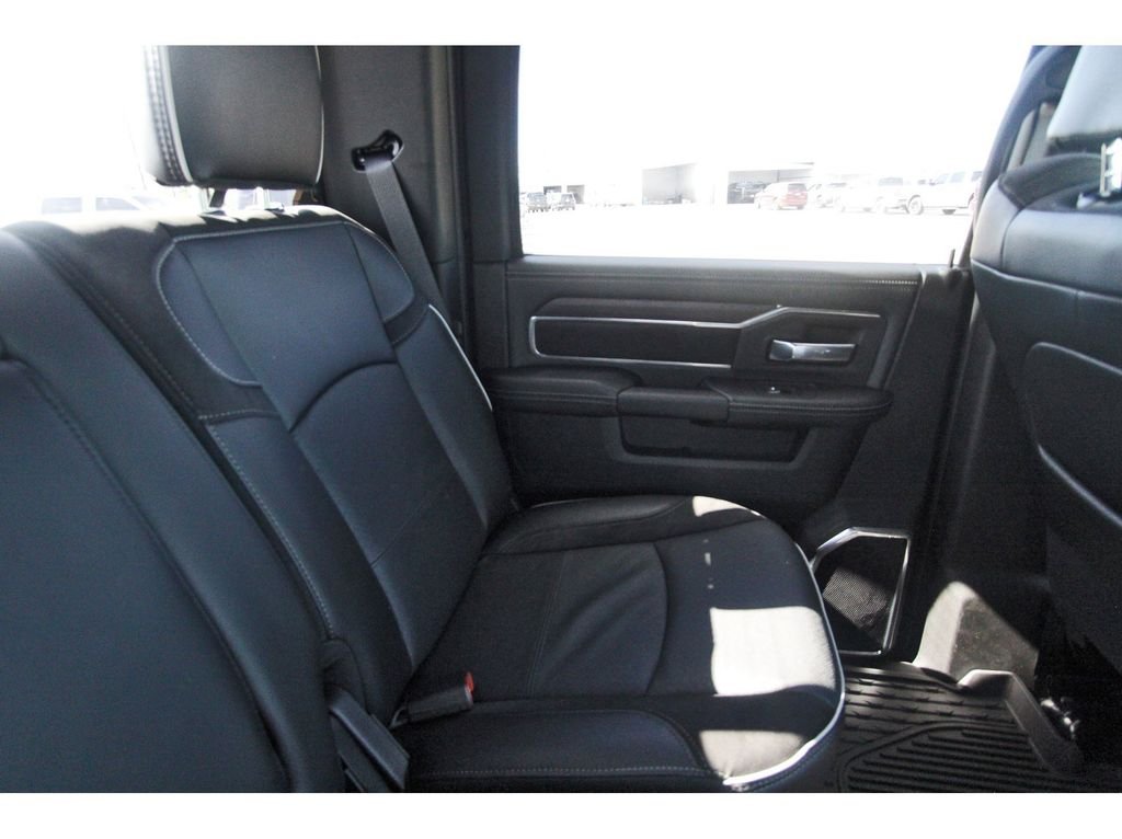 New 2026 Granite Crystal Metallic Clear-Coat Exterior Paint RAM Laramie image 12