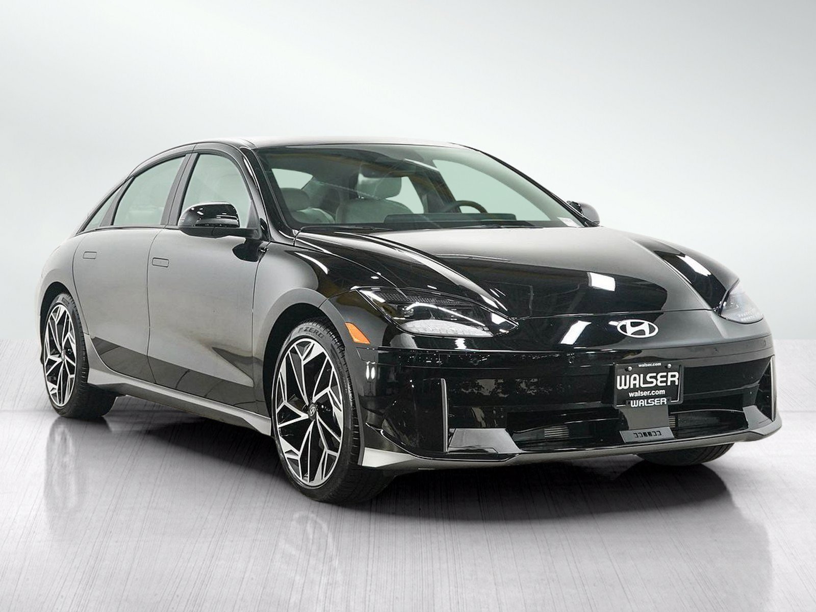 Used 2023 Onyx Black Hyundai SEL AWD image 8