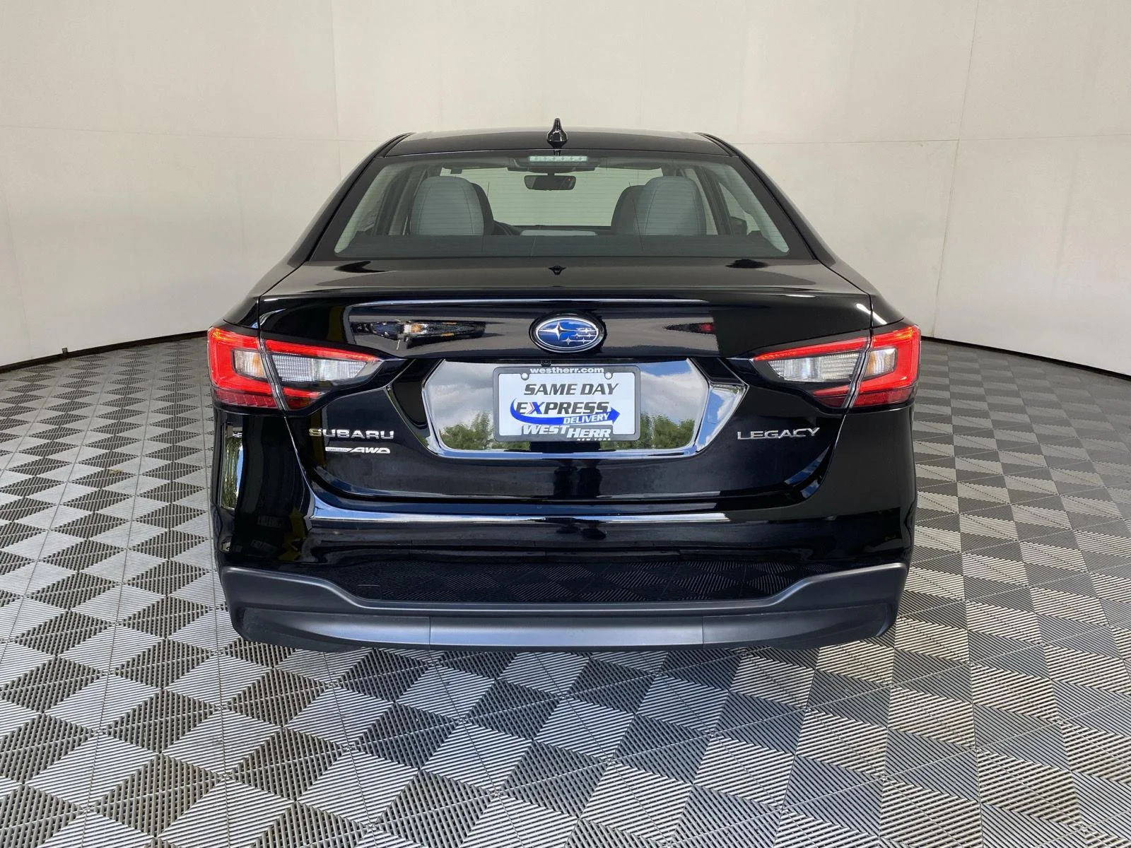 Used 2025 Crystal Black Silica Subaru Premium image 6