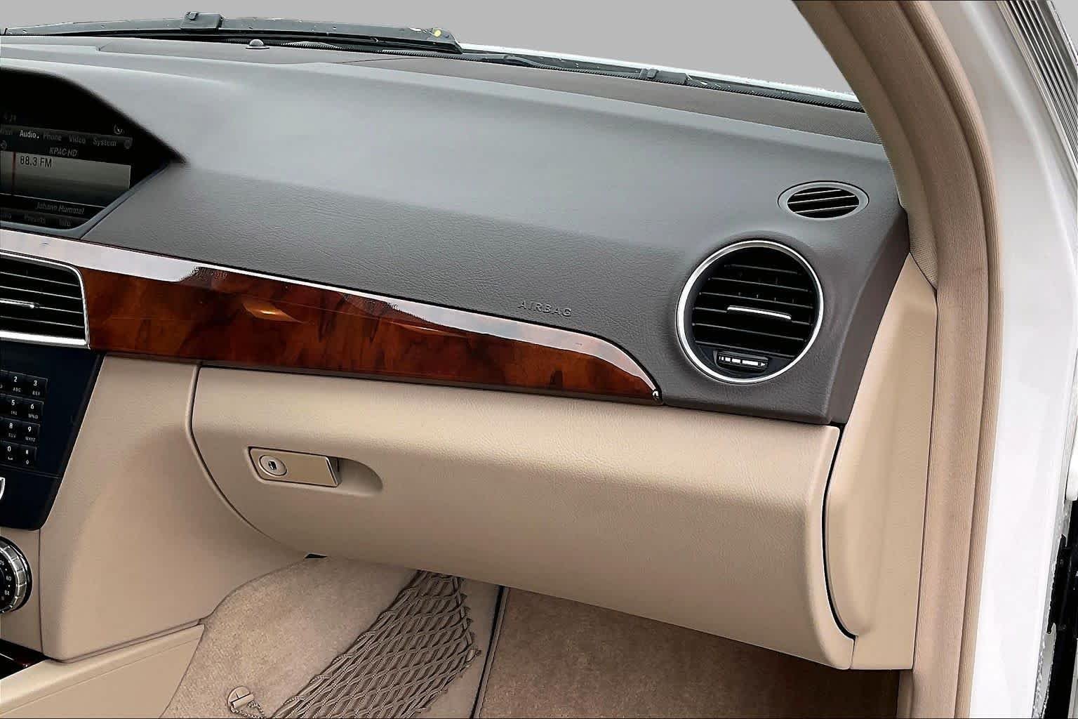 Used 2013 Polar White Mercedes-Benz C 250 Luxury image 17