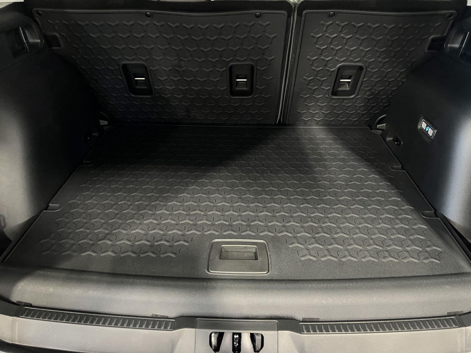 New 2026 Space White Metallic Ford Badlands® image 19