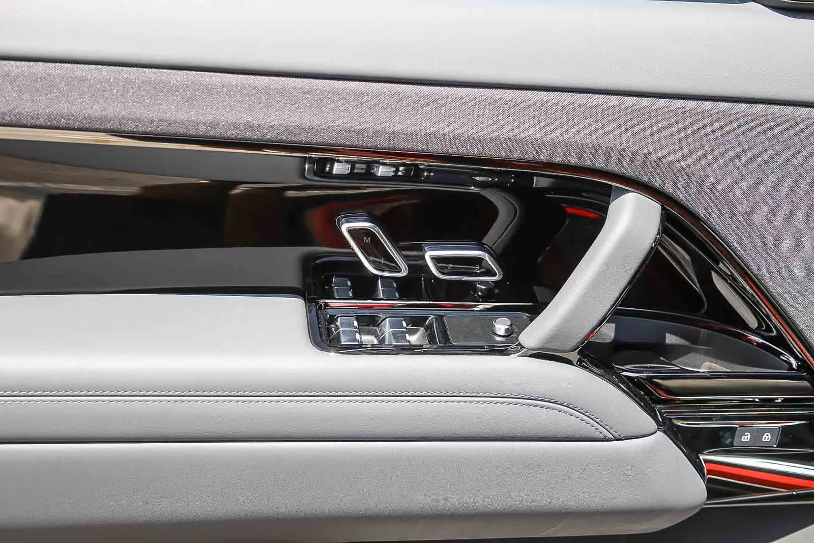 2025 Land Rover Range Rover Sport SV Edition Two - Photo 30